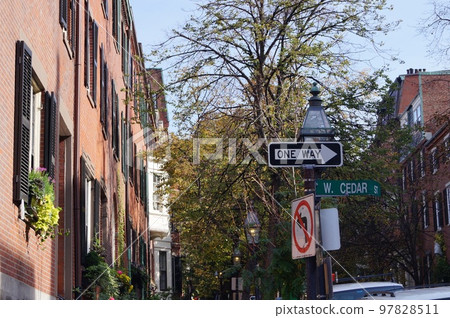 Scenery near Beacon Hill, Boston, USA 97828511