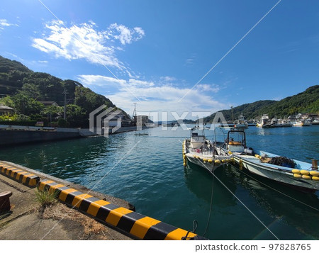 Scenery around Hegusi Port, Shishijima, Nagashima Town, Izumi District, Kagoshima Prefecture Scenery around Hegusi Port, Shishijima, Nagashima Town, Izumi District, Kagoshima Prefecture 97828765