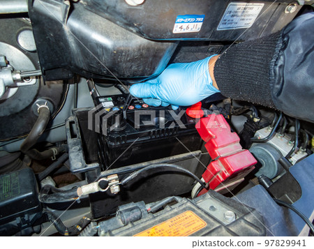 汽車維修、電池更換、安裝 97829941