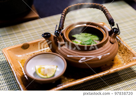 蒸蘑菇鍋 97838720