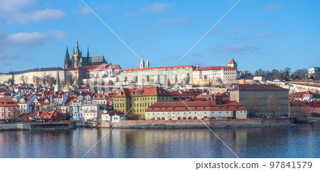 Prague Castle, Czech: Prazsky hrad, with St. Vitus Cathedral on sunny day, Prague, Czech Republic Prague Castle, Czech: Prazsky hrad, with St. Vitus Cathedral on sunny day, Prague, Czech Republic 97841579