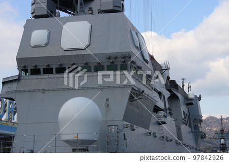 The bridge part of the helicopter-equipped escort ship "Ise" The bridge part of the helicopter-equipped escort ship "Ise" 97842926