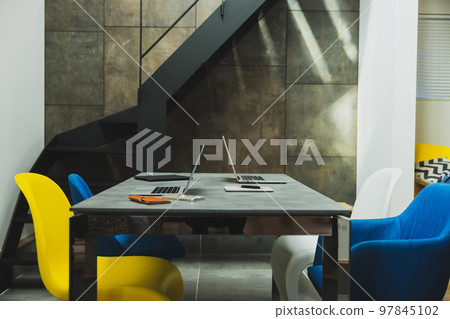  Business image 97845102