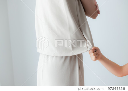 父母子女小學女生 父母子女小學女生 97845836