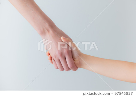 Parent and child Elementary school girl Parent and child Elementary school girl 97845837