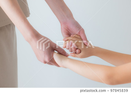 父母子女小學女生 97845839