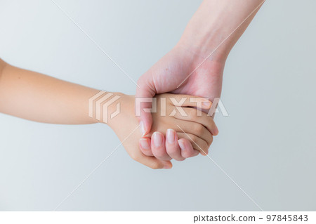 Parent and child Elementary school girl 97845843