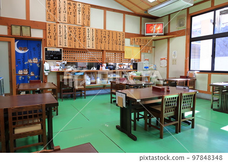 路邊車站拉塞米薩托風景 97848348