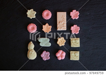 Wasanbon Four Seasons 97849759