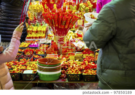Spring Festival, Spring Festival decorations, Chinese New Year, Taiwan, New Year's goods street, Spring Festival, Spring Festival decorations り, Taiwan, お先月通り, Taiwan, 97850189