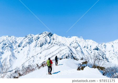 Winter Tomi Ridge Trekking Winter Tomi Ridge Trekking 97851175