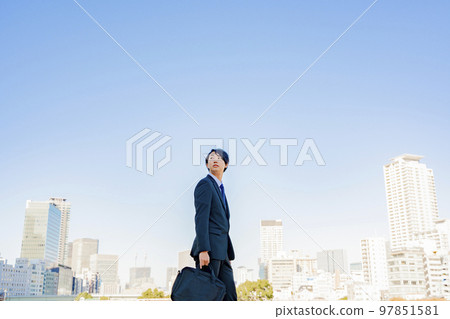 商務男人藍天 97851581