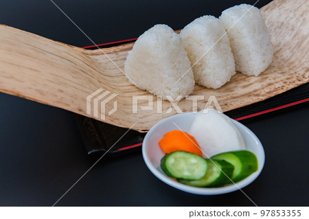 White rice rice ball black back close-up image material White rice rice ball black back close-up image material 97853355