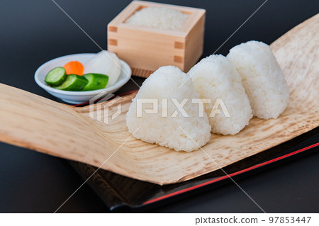Rice ball Black background Close-up Japanese food image material Rice ball Black background Close-up Japanese food image material 97853447