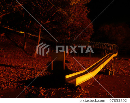 安靜的夜公園 安靜的夜公園 97853892