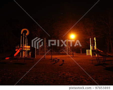 安靜的夜公園 安靜的夜公園 97853893