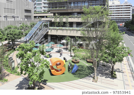Kosugi 3rd Avenue 2 on a summer day 97853941