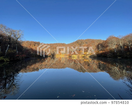 Sunrise at Kagamiike Sunrise at Kagamiike 97854810