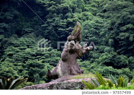 Sengon-en Shishi-riding Oishi Lantern 97857499