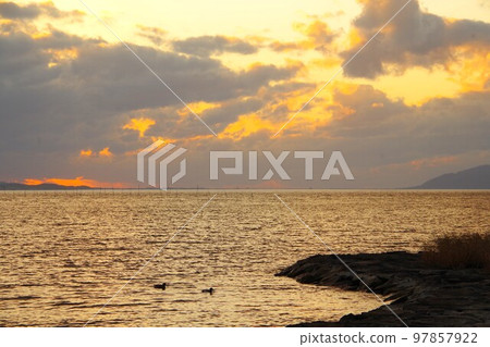 Evening view of Lake Shinji Evening view of Lake Shinji 97857922