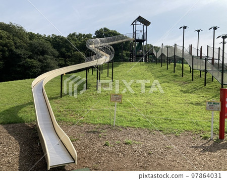 It is a long slide at Tokorozawa Culture Park in Tokorozawa City, Saitama Prefecture. It is a long slide at Tokorozawa Culture Park in Tokorozawa City, Saitama Prefecture. 97864031
