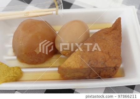 "Oden" at a food stall 97866211