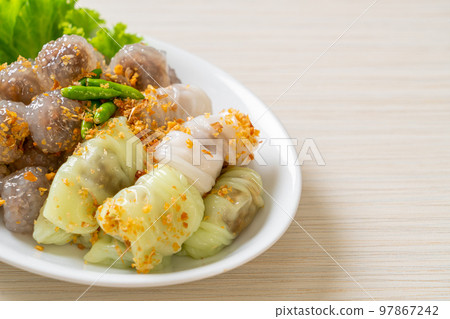 Steamed Rice-Skin Dumplings and Steamed Tapioca Dumplings with Pork Steamed Rice-Skin Dumplings and Steamed Tapioca Dumplings with Pork 97867242