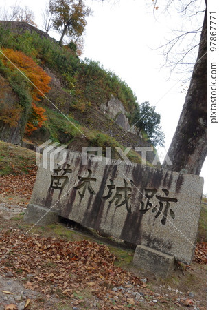 秋天 Ena City Naegi Castle Ruins Stone Monument 97867771