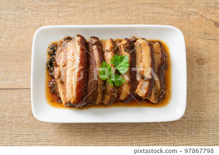 Steam Belly Pork With Swatow Mustard Cubbage Recipes or Mei Cai Kou Rou Steam Belly Pork With Swatow Mustard Cubbage Recipes or Mei Cai Kou Rou 97867798
