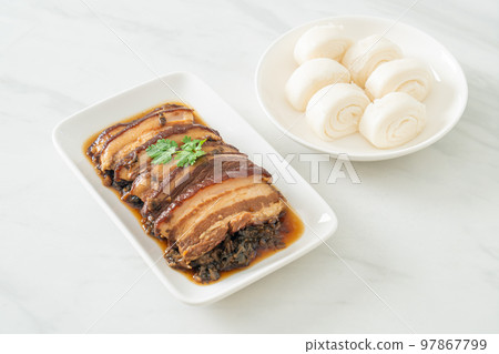 Steam Belly Pork With Swatow Mustard Cubbage Recipes or Mei Cai Kou Rou Steam Belly Pork With Swatow Mustard Cubbage Recipes or Mei Cai Kou Rou 97867799