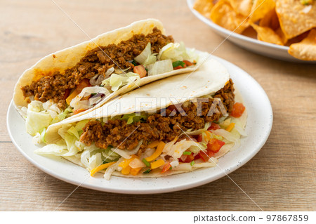 Mexican tacos with minced chicken Mexican tacos with minced chicken 97867859
