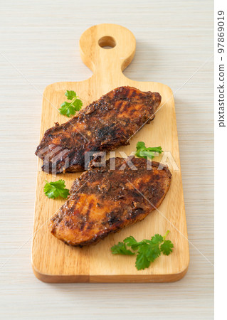 spicy grilled jamaican jerk chicken spicy grilled jamaican jerk chicken 97869019