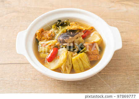 boiled pickled cabbage and bitter gourd soup 97869777