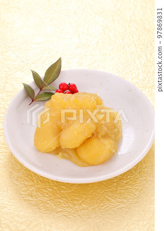 Sweet chestnut paste Sweet chestnut paste 97869831
