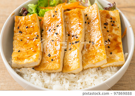 teriyaki tofu rice bowl - vegan food style teriyaki tofu rice bowl - vegan food style 97869888