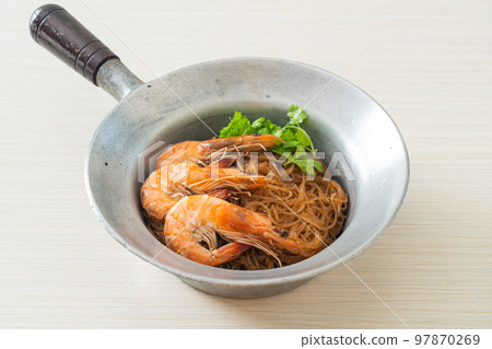 Casseroled or Baked Shrimp with Glass Noodles 97870269