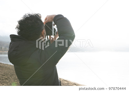 An image of an easy-to-use photographer An image of an easy-to-use photographer 97870444
