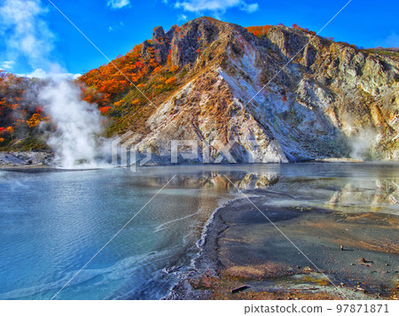 Mountains and swamps Mountains and swamps 97871871