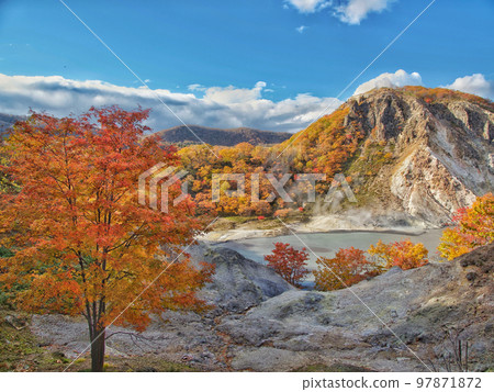 Autumn leaves and volcanoes 97871872