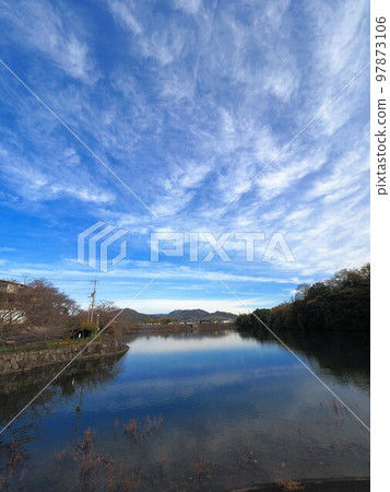 道路之站寶之裡埼田旁的十川水壩公園[香川縣三豐市埼玉町] 97873106