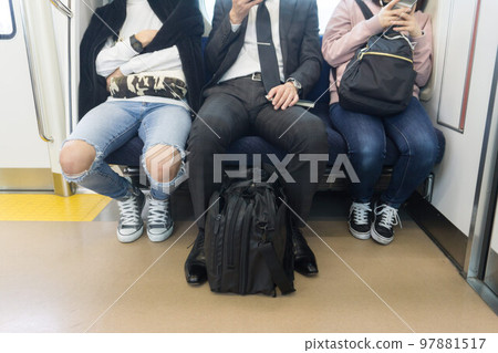 Train priority seat 97881517