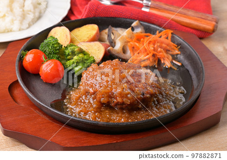Note) Steam is synthetic. Hamburgers with Japanese-style onion sauce, beef dishes, and meat dishes. Note) Steam is synthetic. Hamburgers with Japanese-style onion sauce, beef dishes, and meat dishes. 97882871
