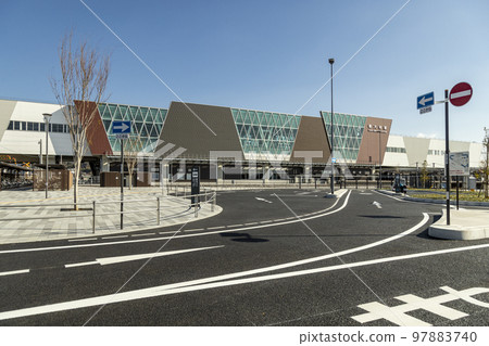 JR新大村站西口(佐波口)【長崎縣大村市】 JR新大村站西口(佐波口)【長崎縣大村市】 97883740