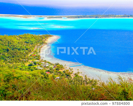Bora Bora Tropical paradise, Idyllic turquoise beach in French Polynesia, Tahiti 97884800