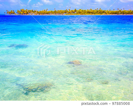 Bora Bora Tropical paradise, Idyllic turquoise beach in French Polynesia, Tahiti 97885008