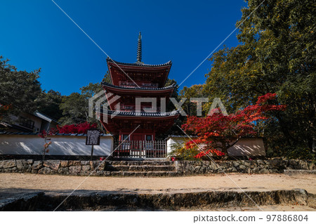 #Hofukuji #Iyama Hofukuji #三層塔 #Hofukuji #Iyama Hofukuji #三層塔 97886804