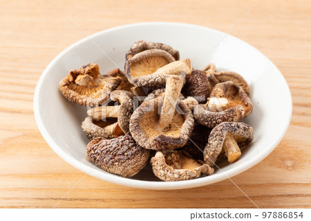 dried shiitake mushroom (dried shiitake mushroom) 97886854