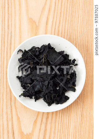 Dried seaweed 97887025