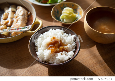 燉比目魚的Nikogori 燉比目魚的Nikogori 97896985