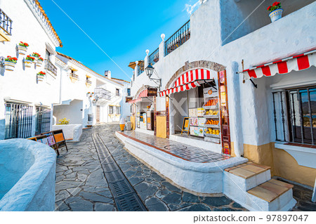 志摩地中海村（一月） 97897047